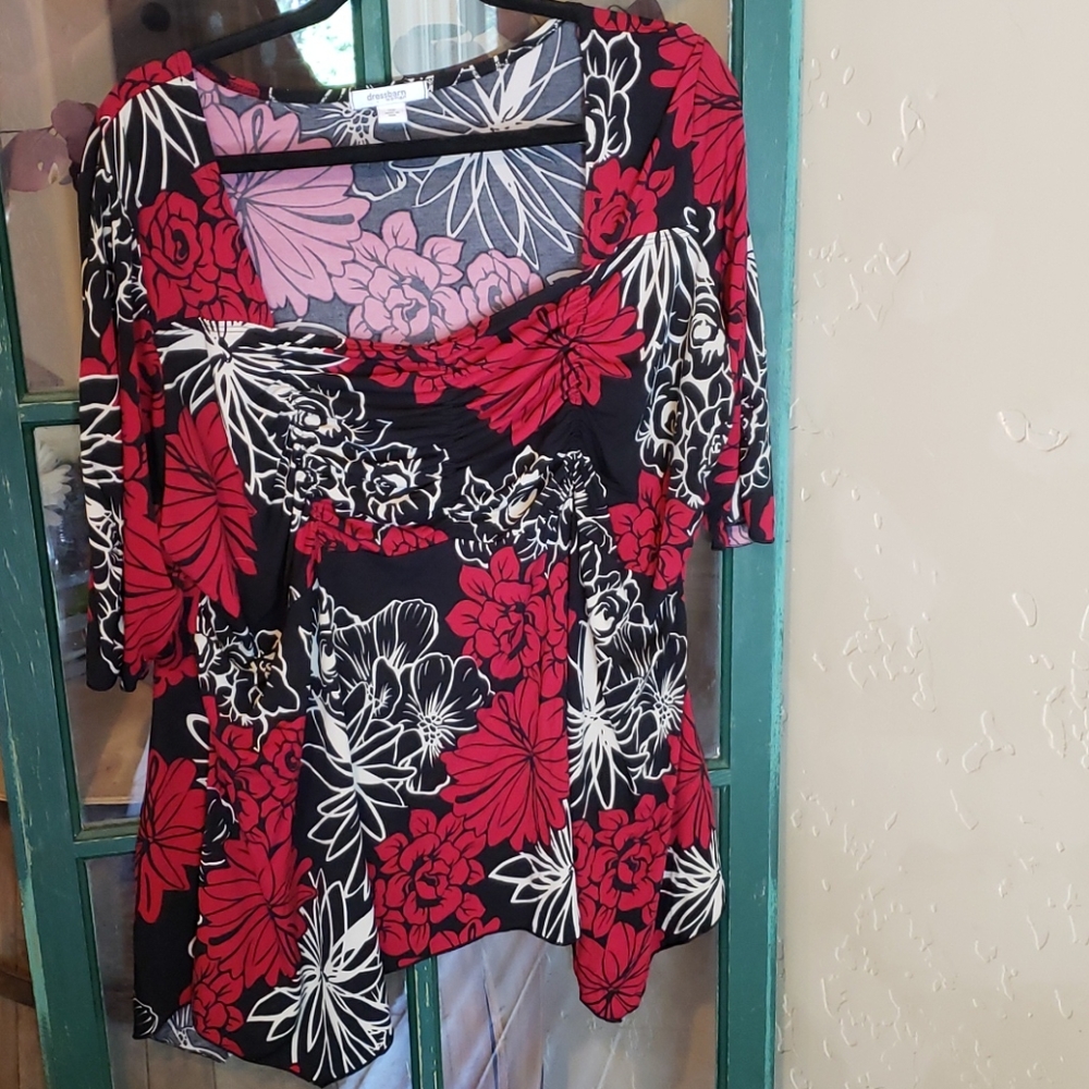 Dressbarn women 3X floral blouse